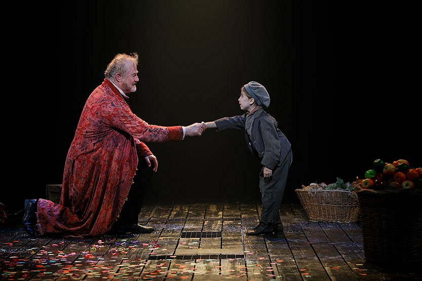 104-Arts---Christmas-Carol-3.jpg