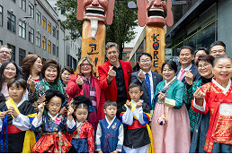 120-Korea-Town-1.jpg