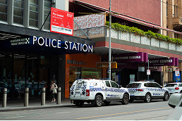 Crime surge hits Melbourne: thefts from cars and retail stores drive state-wide increase
