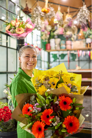 A blooming tradition: Joe Leuzzi Flowers keeps colour and community alive at QVM