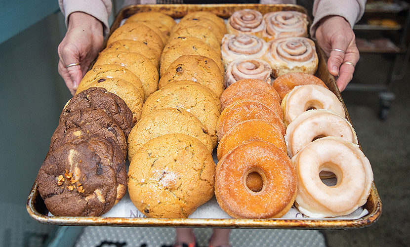 87_Donut-Festival-2.jpg