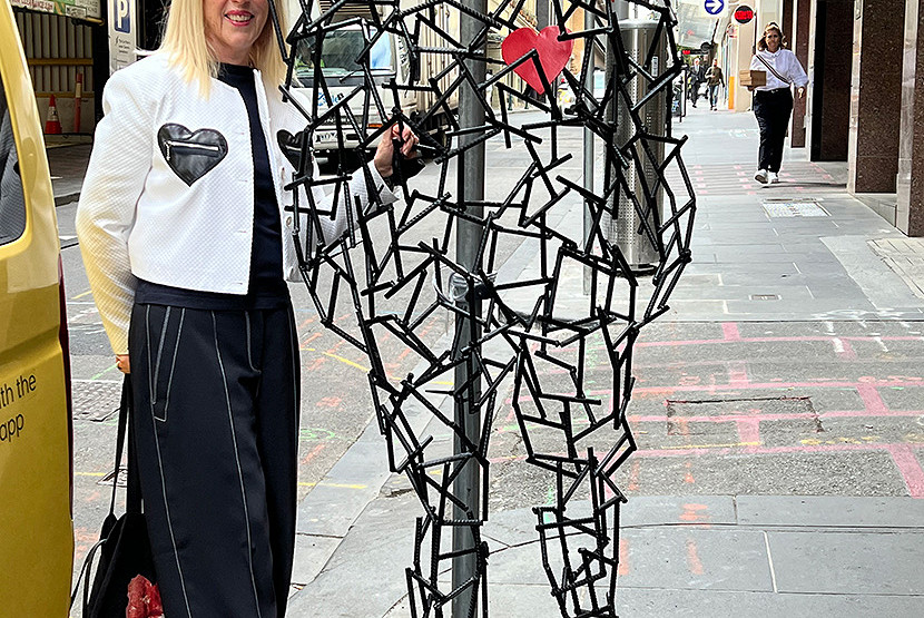 New sculpture “with heart”