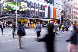 Lord Mayor says more office workers needed to give CBD businesses the confidence they need to keep trading  