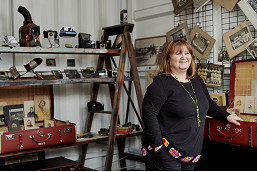 Glimpse into history with Retro Mamma