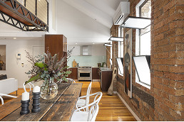 99-Property-Donazzan_Warburton_Lane.jpg