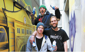 Paint mates spray it up
