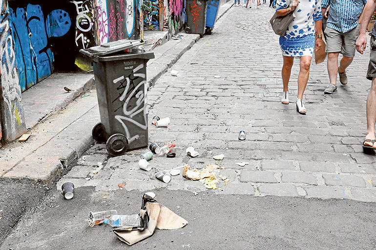 Residents tell of “war zone” 