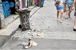Residents tell of “war zone” 