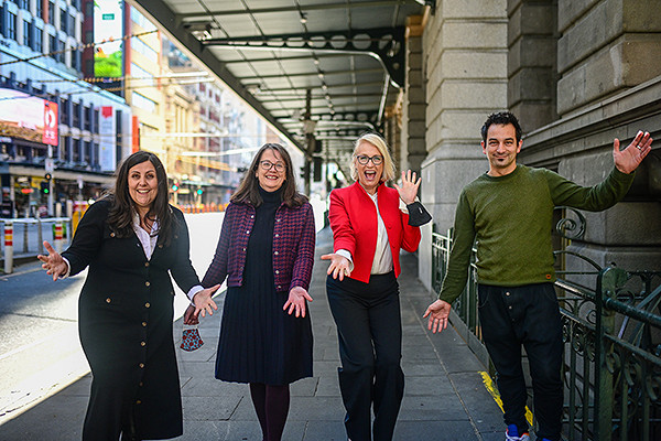 CBD traders urge Melburnians to shop locally for Christmas