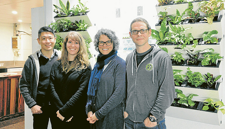 Growing Urban Seedlings 